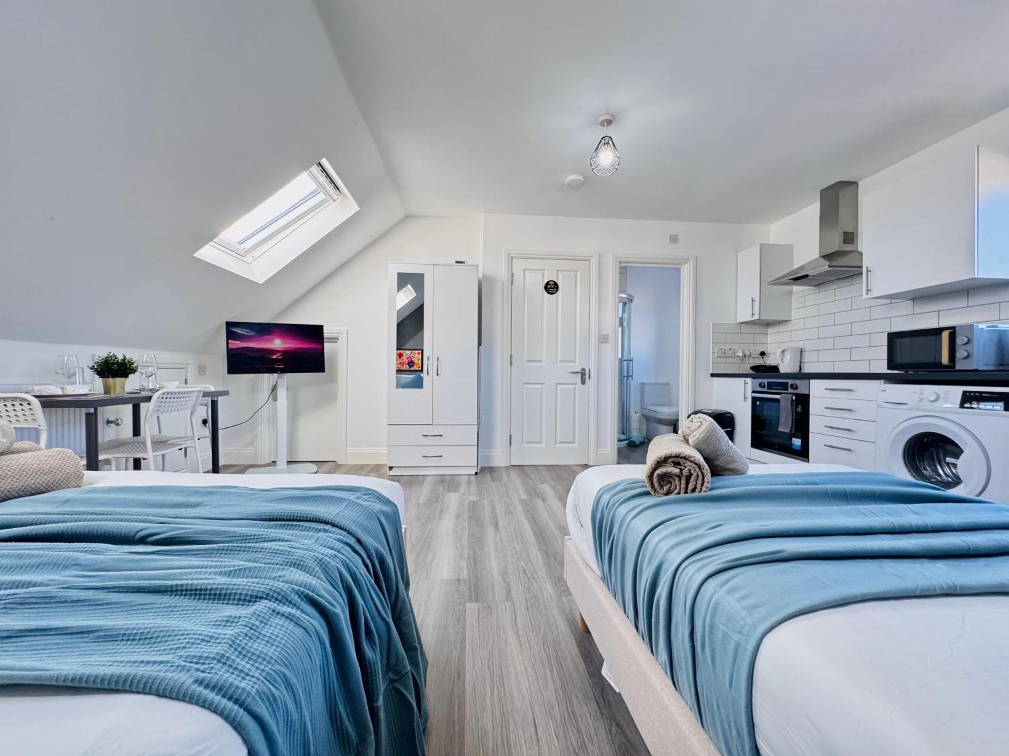 Bright Studio Loft 30Min To Central Londra Exterior foto