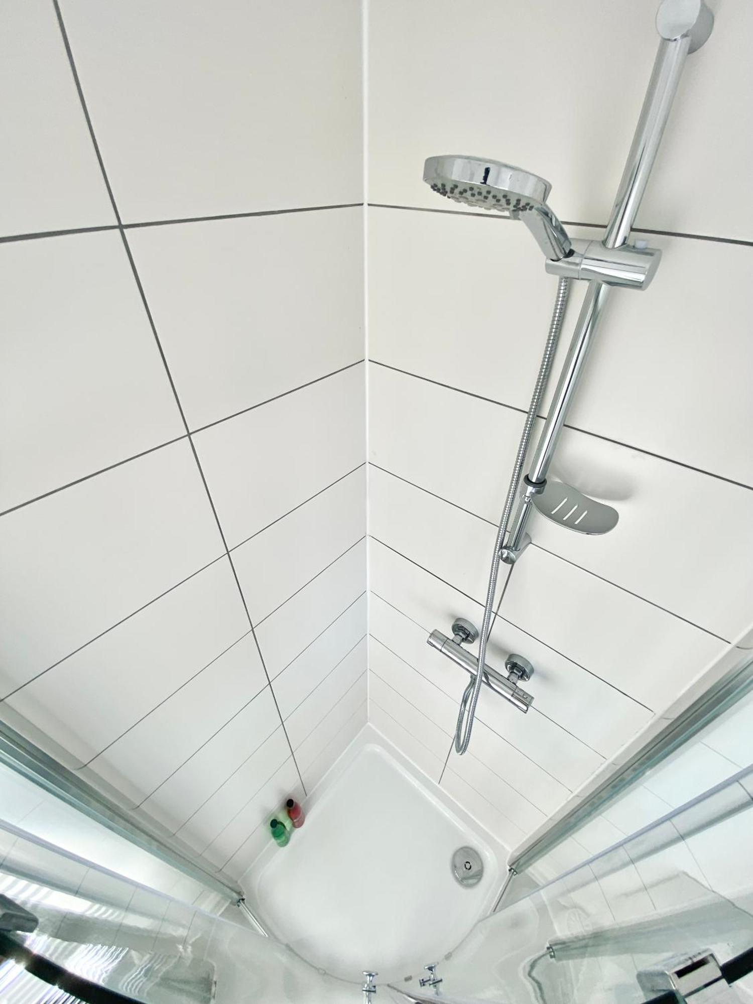 Bright Studio Loft 30Min To Central Londra Exterior foto